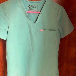 Figs one pocket scrub top